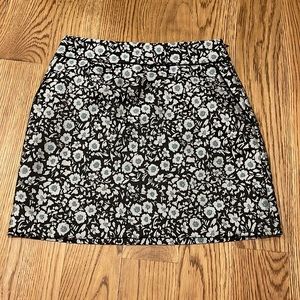 Ann Taylor Loft.   Size 0.   Skirt